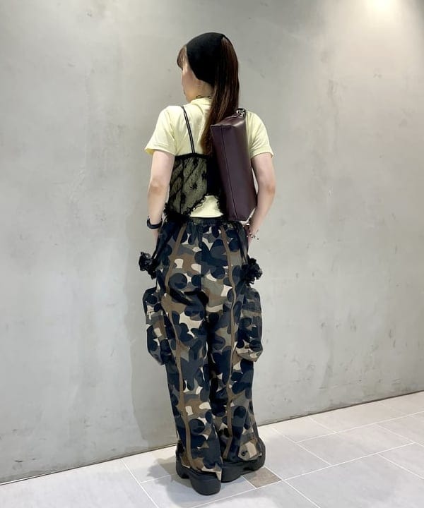 カタヤマ アヤさんの「BEAMS WOMEN｜ワイド 2WAY バッグ」を使ったコーディネート