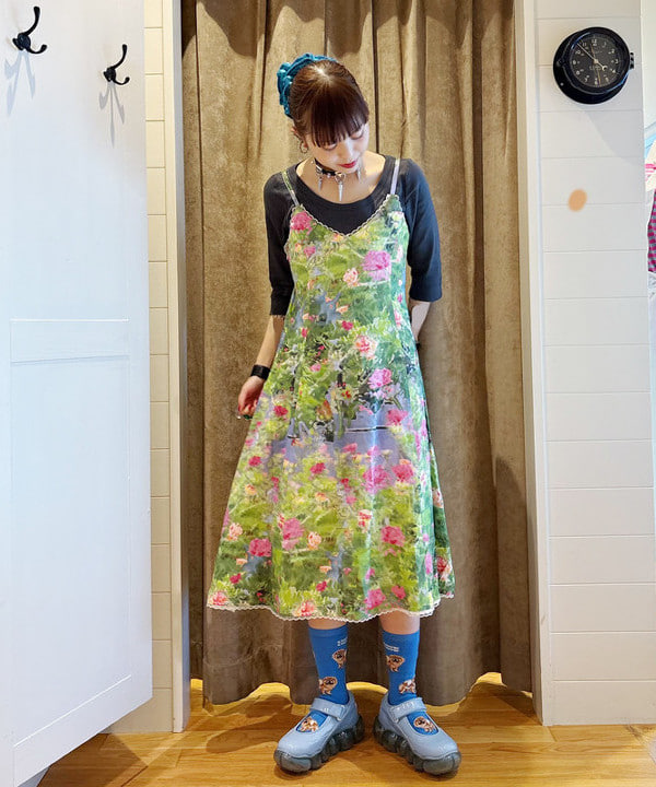 りかちょび/岸本梨佳さんの「BEAMS WOMEN｜スパンコール バッグ」を使ったコーディネート