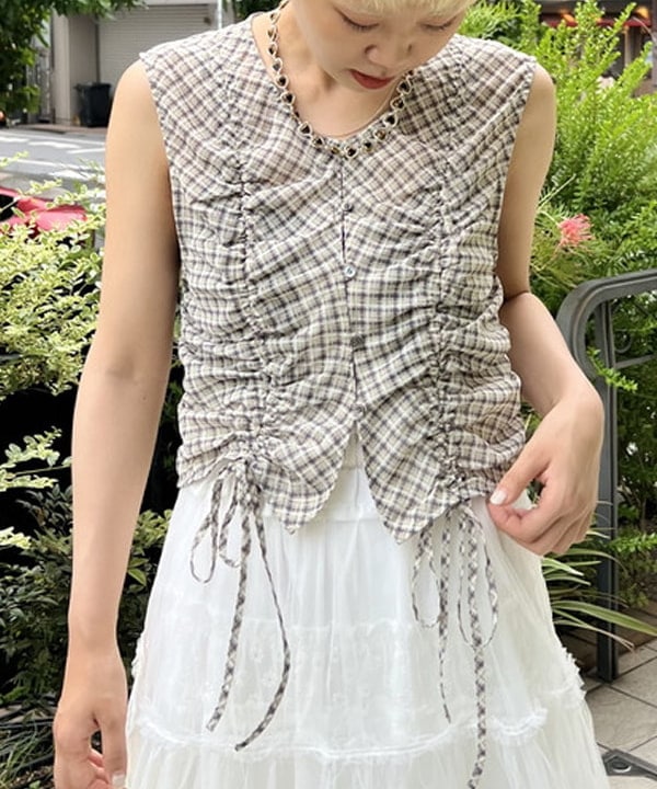 あさひさんの「BEAMS WOMEN｜チェック ギャザー ノースリーブ ブラウス」を使ったコーディネート