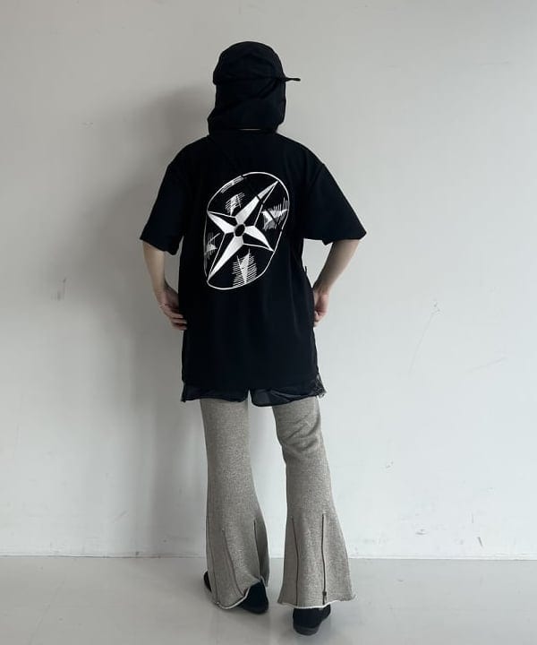 清水 彩乃さんの「BEAMS WOMEN｜maturely / グリッター ジッパー パンツ」を使ったコーディネート