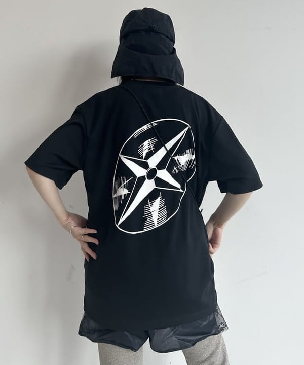 清水 彩乃さんの「BEAMS WOMEN｜maturely / グリッター ジッパー パンツ」を使ったコーディネート