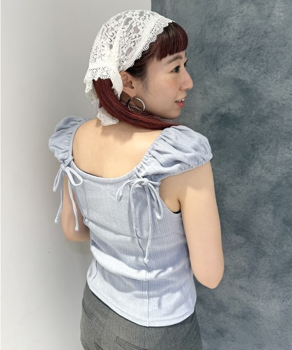 庭野 優紀さんの「BEAMS WOMEN｜ハリヌキ テレコ フレンチ パフスリーブ Tシャツ」を使ったコーディネート