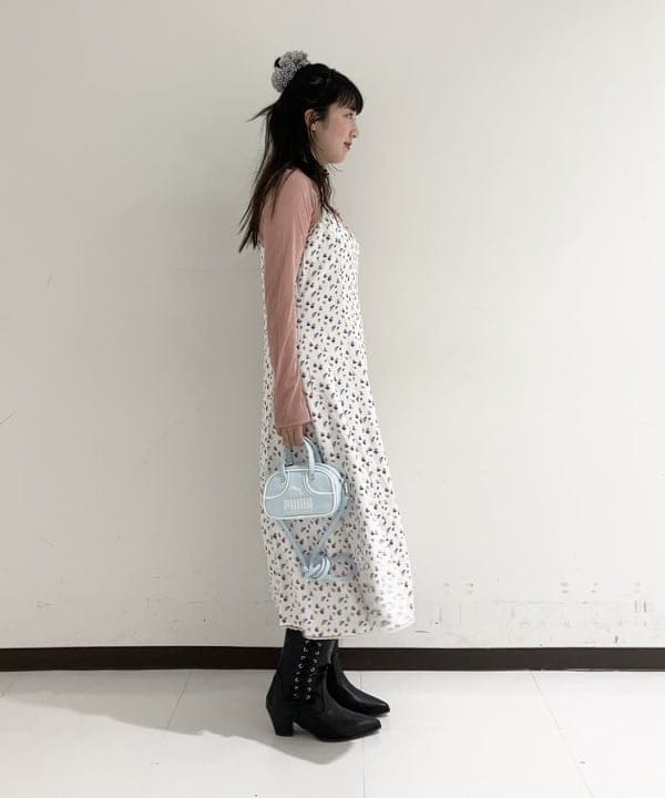 晶さんの「BEAMS WOMEN｜フロッキー プリント シアー ラウンドネック トップス」を使ったコーディネート