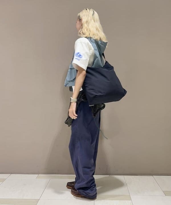 MATSUMOTO AMIさんの「BEAMS WOMEN｜【別注】BAG’n’NOUN / NYLON PACK MAT」を使ったコーディネート