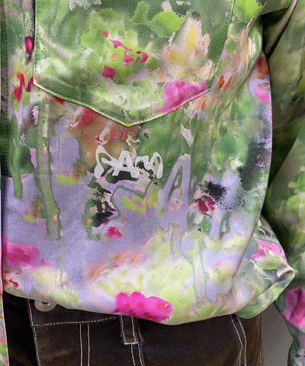 ayaさんの「BEAMS WOMEN｜PAM_FloralShrtSP」を使ったコーディネート