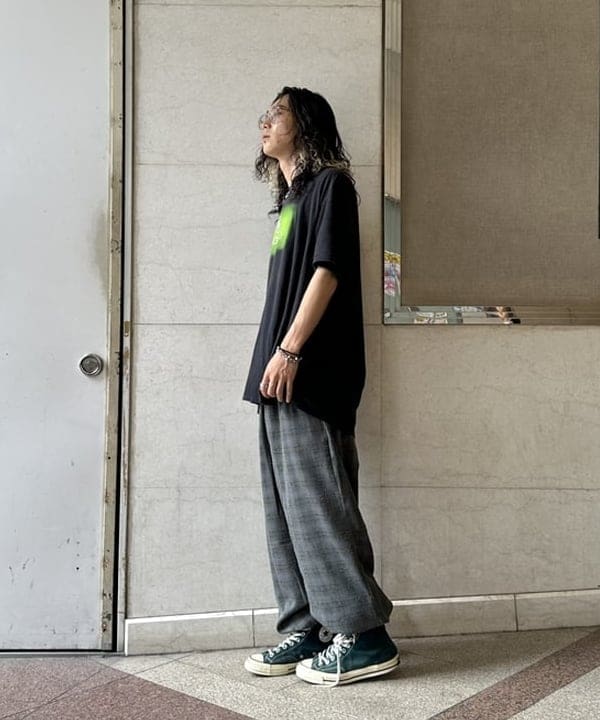 菊田 悠さんの「BEAMS WOMEN｜ブークレ チェック イージーパンツ」を使ったコーディネート