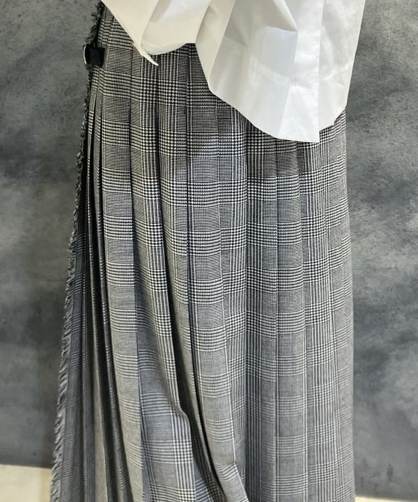 OSUMIさんの「BEAMS WOMEN｜バックオープン コットンブラウス」を使ったコーディネート