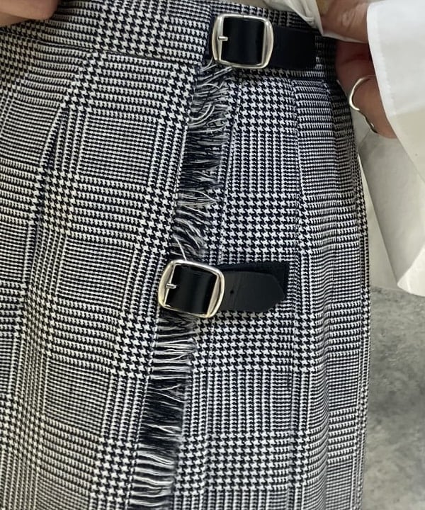 OSUMIさんの「BEAMS WOMEN｜バックオープン コットンブラウス」を使ったコーディネート