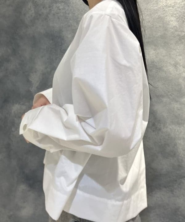 OSUMIさんの「BEAMS WOMEN｜バックオープン コットンブラウス」を使ったコーディネート