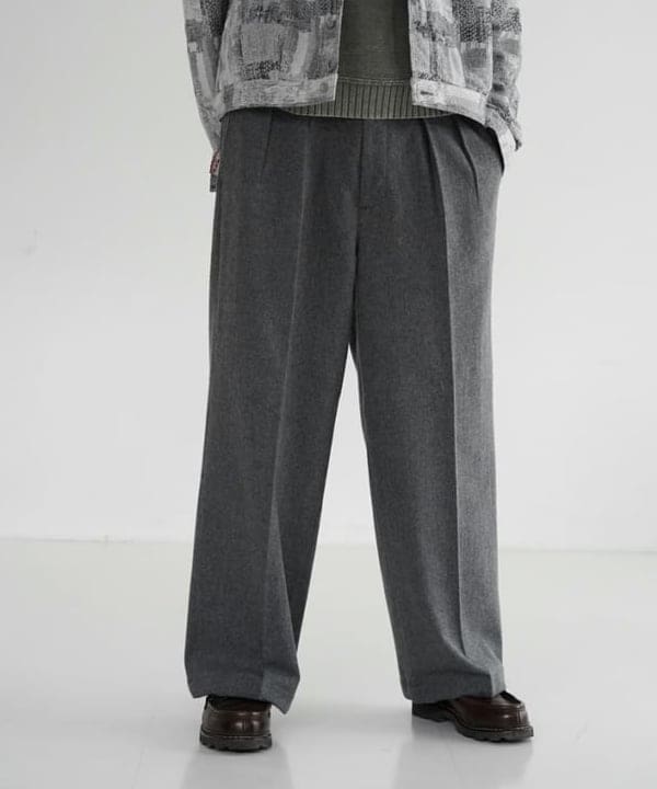 SUDOさんの「BEAMS WOMEN｜7ゲージ フェード クルーネック ニット」を使ったコーディネート