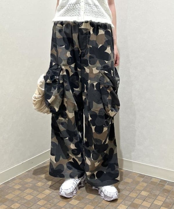 加歩さんの「BEAMS WOMEN｜ボーダー レース編み ベスト」を使ったコーディネート