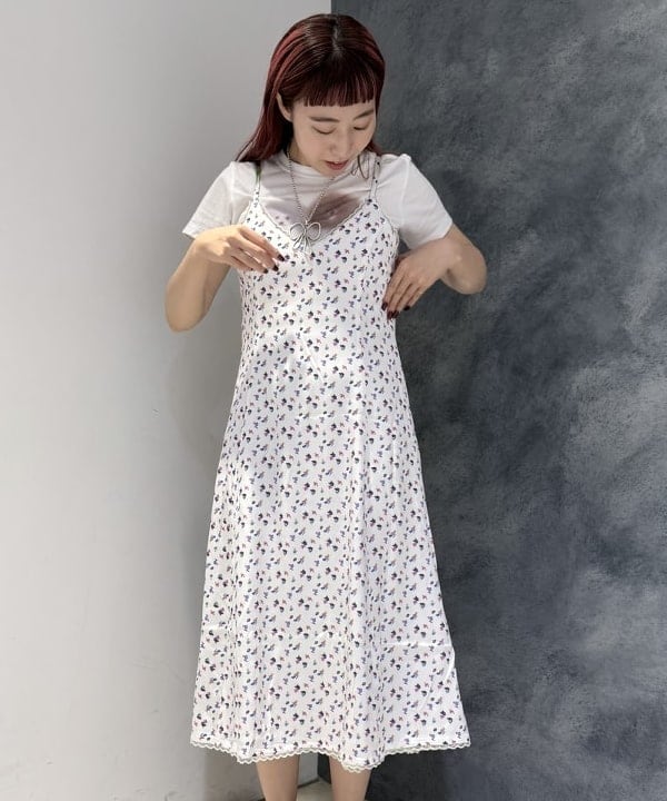 庭野 優紀さんの「BEAMS WOMEN｜HELOYSE / miller bateau tote S」を使ったコーディネート