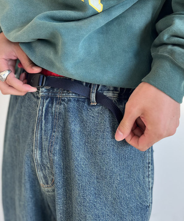 BAKU(東江 漠)さんの「BEAMS WOMEN｜ワイドショートフィット フェード プルオーバー スウェット」を使ったコーディネート