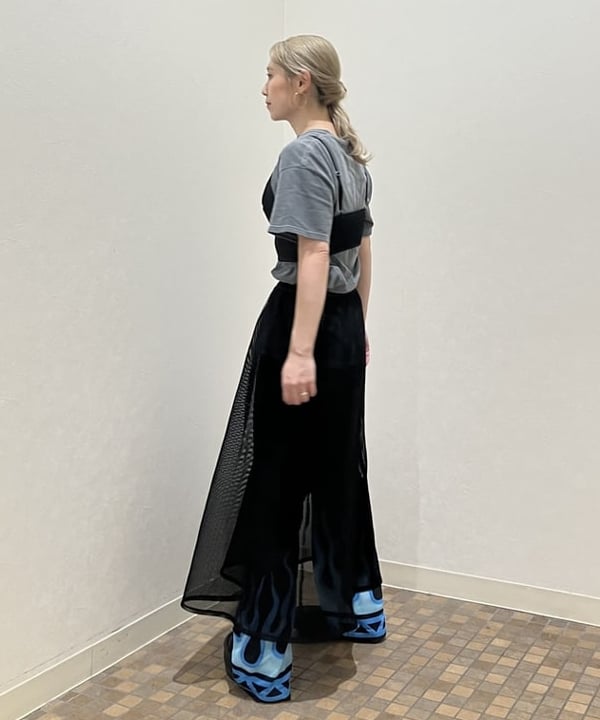 YABUさんの「BEAMS WOMEN｜【別注】PENNEY'S / イージー Fire パンツ」を使ったコーディネート