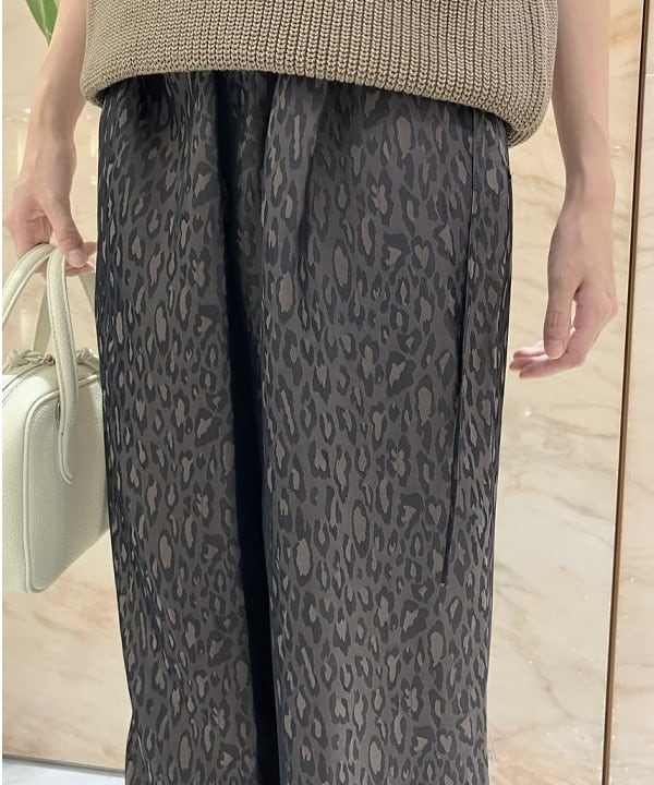 茂野 真楓さんの「BEAMS WOMEN｜コットン 畦編みベスト」を使ったコーディネート