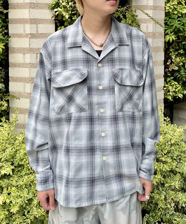 こたろうさんの「BEAMS WOMEN｜オンブレチェック オープンカラー シャツ」を使ったコーディネート