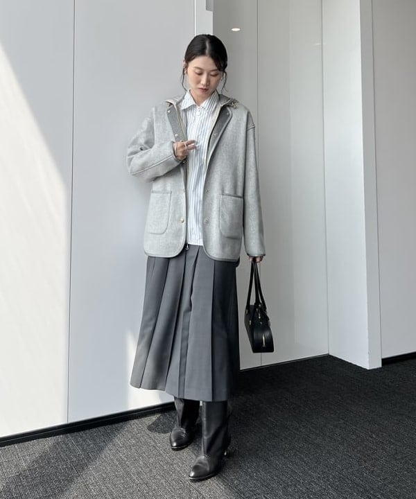 隈元 楓さんの「BEAMS WOMEN｜アシンメトリー プリーツスカート」を使ったコーディネート