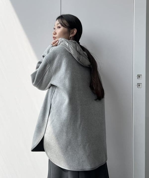 隈元 楓さんの「BEAMS WOMEN｜アシンメトリー プリーツスカート」を使ったコーディネート