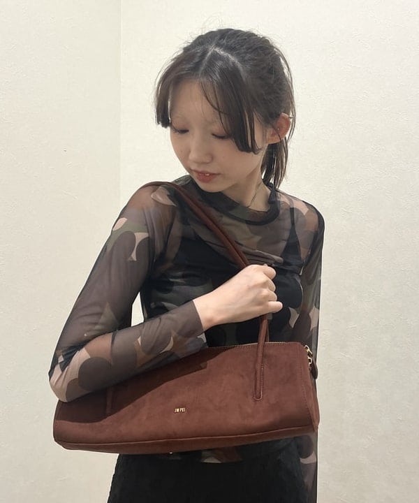 加歩さんの「BEAMS WOMEN｜フラワー ジャカード フレア スカート」を使ったコーディネート