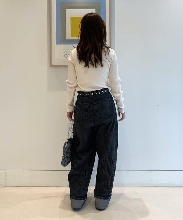 松本 佳菜子さんの「BEAMS WOMEN｜【別注】キャセ  シャイニーニット バッグ 」を使ったコーディネート