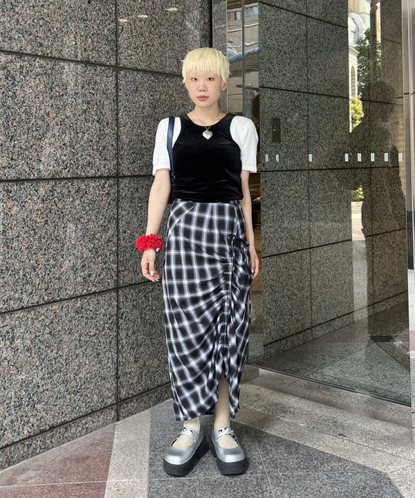 あさひさんの「BEAMS WOMEN｜チェック シャーリング タイトスカート」を使ったコーディネート