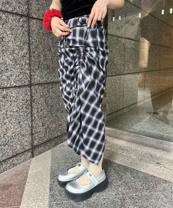 あさひさんの「BEAMS WOMEN｜チェック シャーリング タイトスカート」を使ったコーディネート