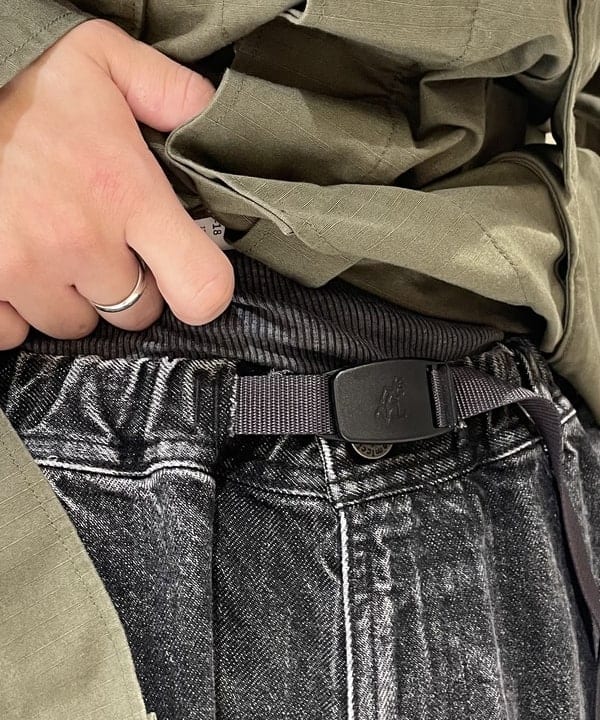 マツミヤさんの「BEAMS WOMEN｜【別注】Gramicci / デニム オーバーパンツ」を使ったコーディネート