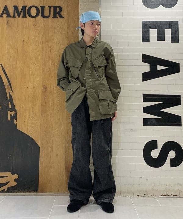 マツミヤさんの「BEAMS WOMEN｜【別注】Gramicci / デニム オーバーパンツ」を使ったコーディネート