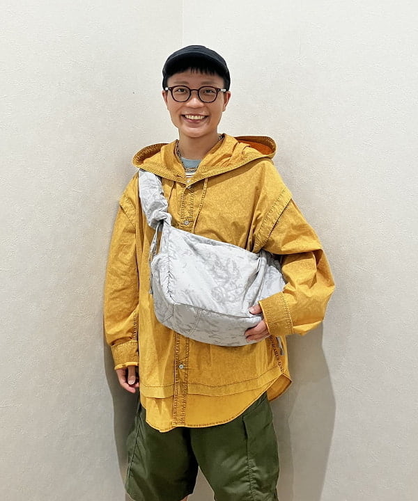 土田 達也さんの「BEAMS WOMEN｜BEAMS / ビッグ 6ポケット カーゴ ショーツ」を使ったコーディネート