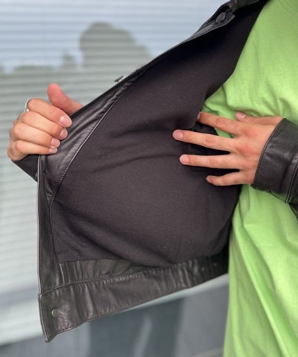 BAKU(東江 漠)さんの「BEAMS WOMEN｜ブークレ チェック イージーパンツ」を使ったコーディネート