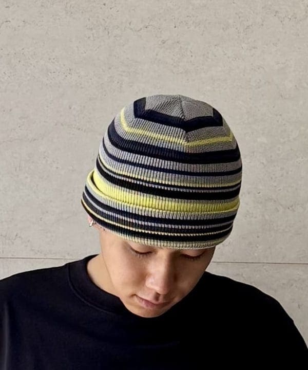 配島 孝明さんの「BEAMS WOMEN｜マルチボーダー ワッチキャップ」を使ったコーディネート