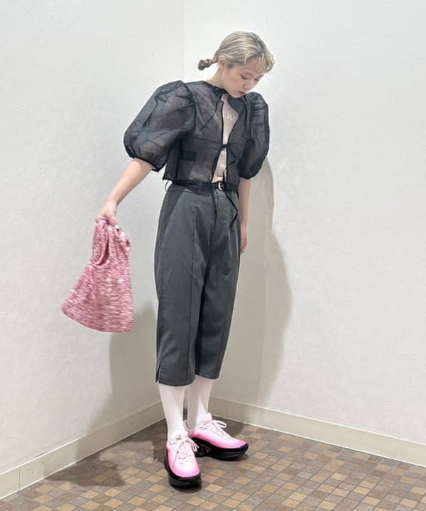 YABUさんの「BEAMS WOMEN｜ストレッチ カプリ パンツ」を使ったコーディネート