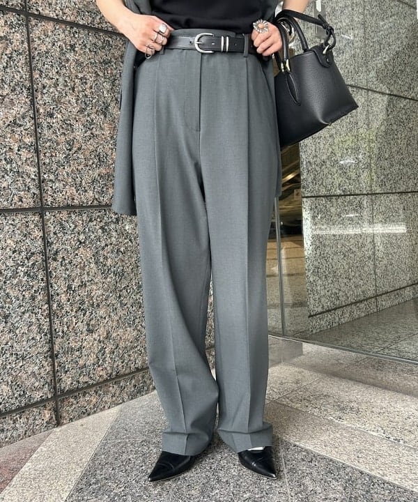 大槻 まひろさんの「BEAMS WOMEN｜ヘルシー ニット キャミソール .M」を使ったコーディネート