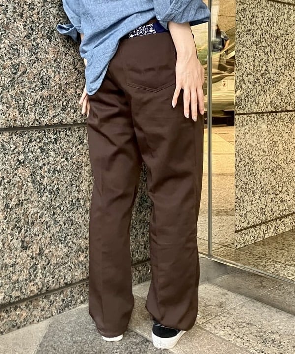 小原 もこさんの「BEAMS WOMEN｜ラッカー パール ネックレス」を使ったコーディネート