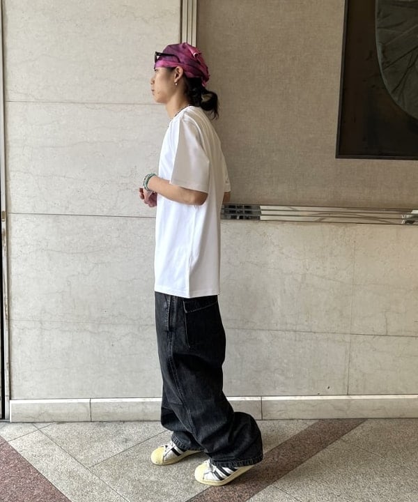 菊田 悠さんの「BEAMS WOMEN｜BEAMS /  プレーン クルーネック Tシャツ」を使ったコーディネート