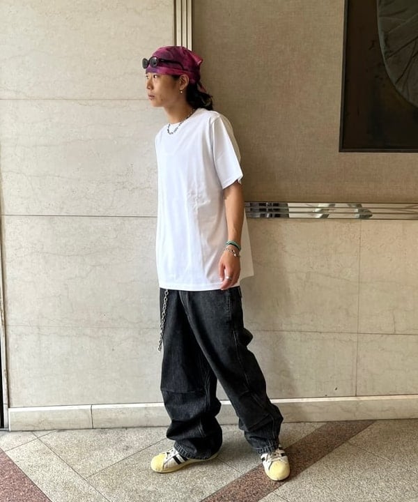 菊田 悠さんの「BEAMS WOMEN｜BEAMS /  プレーン クルーネック Tシャツ」を使ったコーディネート