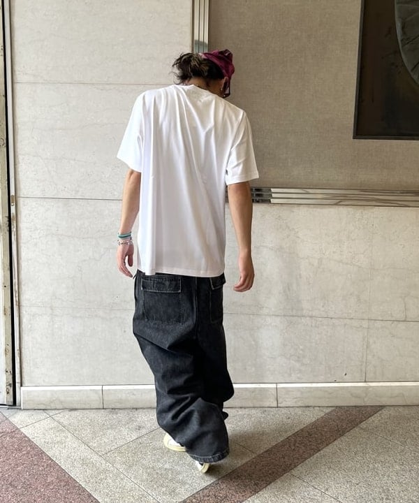 菊田 悠さんの「BEAMS WOMEN｜BEAMS /  プレーン クルーネック Tシャツ」を使ったコーディネート