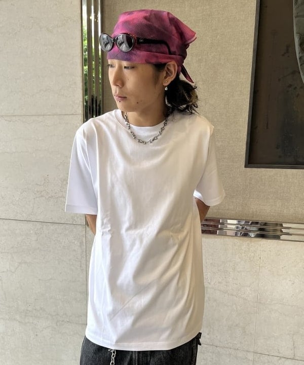 菊田 悠さんの「BEAMS WOMEN｜BEAMS /  プレーン クルーネック Tシャツ」を使ったコーディネート