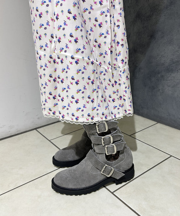 SAEさんの「BEAMS WOMEN｜ストライプ ジップ シャツ」を使ったコーディネート