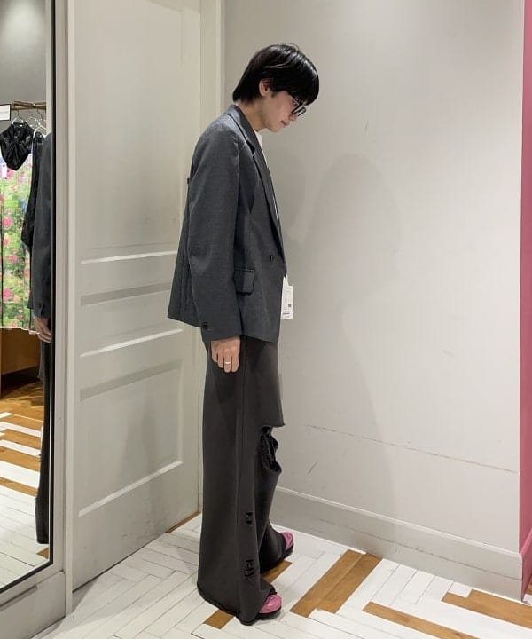 マツミヤさんの「BEAMS WOMEN｜ダメージ スウェット パンツ」を使ったコーディネート