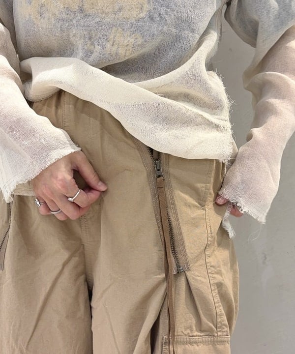 kawaiさんの「BEAMS WOMEN｜maturely / コットン シルク ジッパー カーゴパンツ」を使ったコーディネート