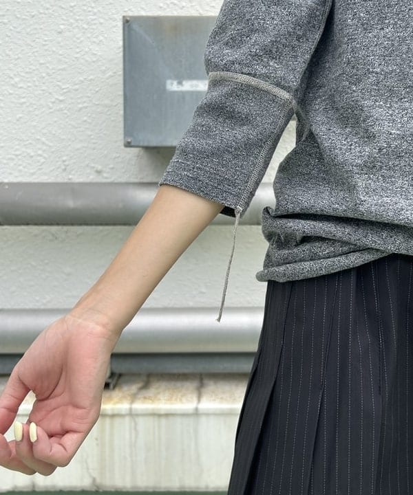 MATSUMOTO AMIさんの「BEAMS WOMEN｜パイル シュシュ 2セット」を使ったコーディネート