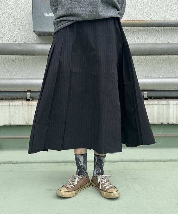 MATSUMOTO AMIさんの「BEAMS WOMEN｜パイル シュシュ 2セット」を使ったコーディネート