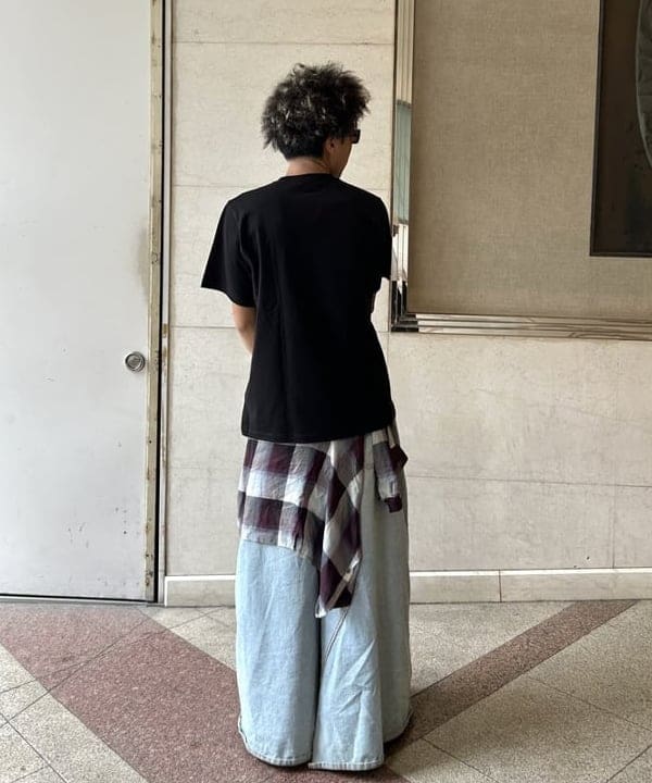 大野 拓海さんの「BEAMS WOMEN｜BEAMS /  プレーン クルーネック Tシャツ」を使ったコーディネート