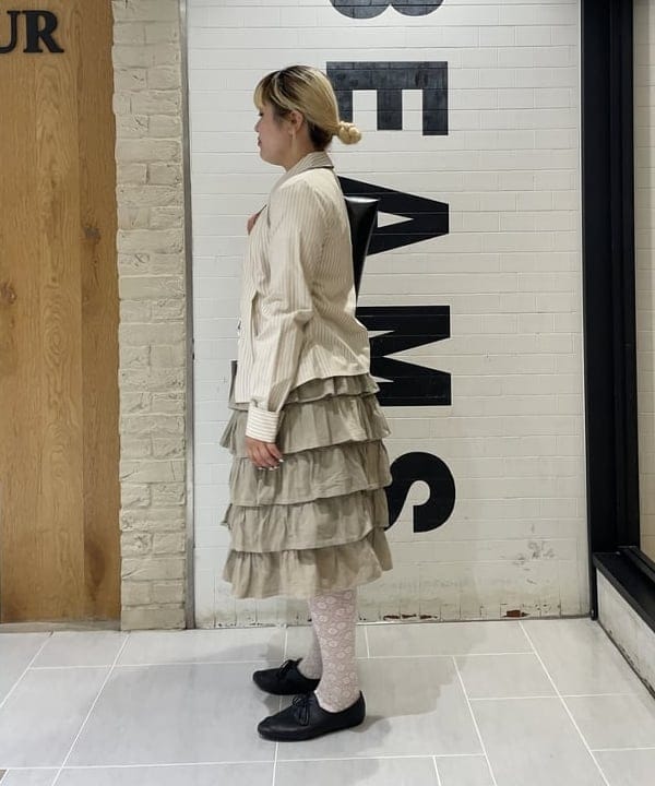 大石彩可さんの「BEAMS WOMEN｜ストライプ ジップ シャツ」を使ったコーディネート