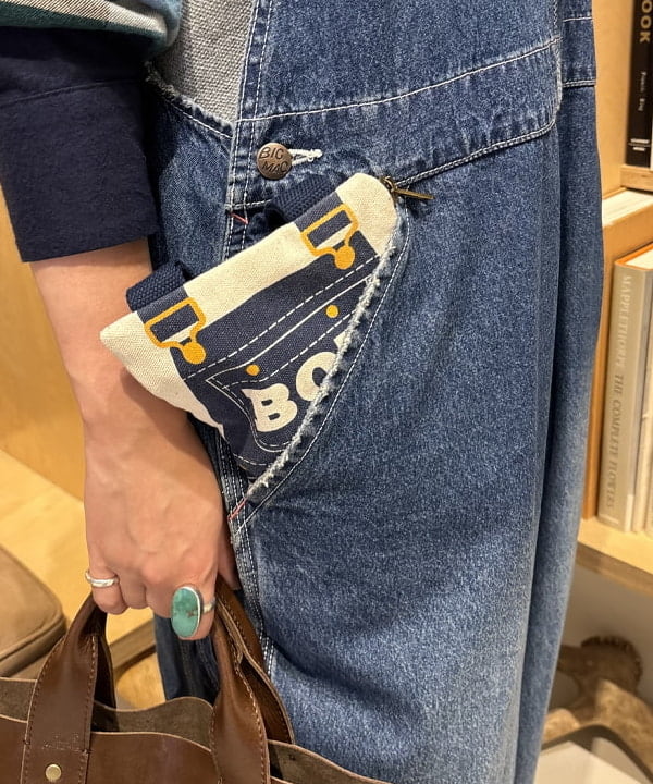 吉野 多恵さんの「BEAMS WOMEN｜【別注】BIGMAC / リペア オーバーオール▲」を使ったコーディネート