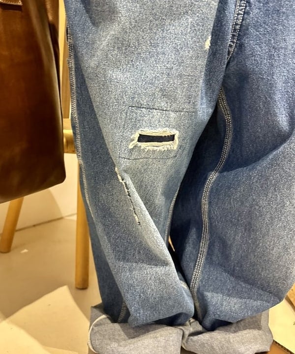 吉野 多恵さんの「BEAMS WOMEN｜【別注】BIGMAC / リペア オーバーオール▲」を使ったコーディネート