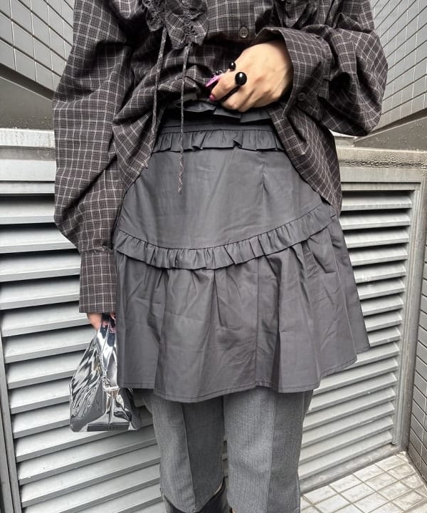 もえのさんの「BEAMS WOMEN｜ストレッチ カプリ パンツ」を使ったコーディネート