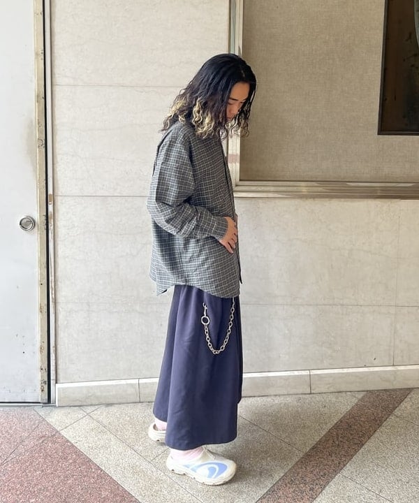 菊田 悠さんの「BEAMS WOMEN｜ヘビーオックスフォード ボタンダウンシャツ」を使ったコーディネート