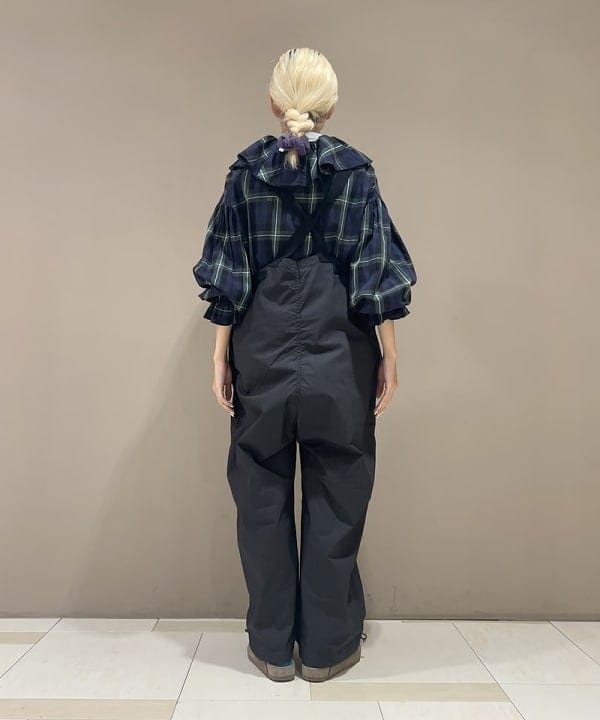 MATSUMOTO AMIさんの「BEAMS WOMEN｜チェック フリルカラー シャツ」を使ったコーディネート